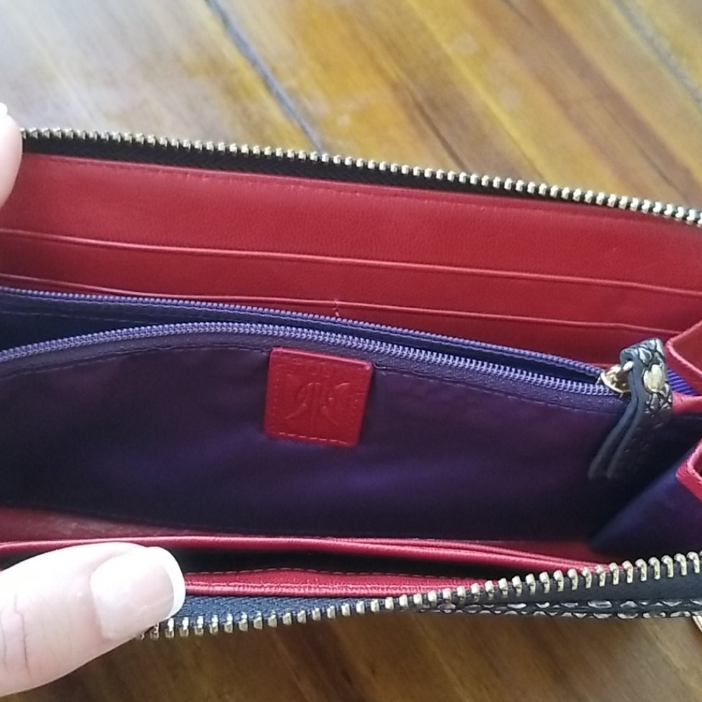 Wallet - Picture 3 of 3